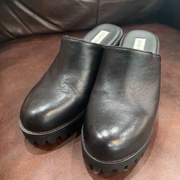 Steve Madden Bowers Black Leather Clog Mules - Picture 1 of 2